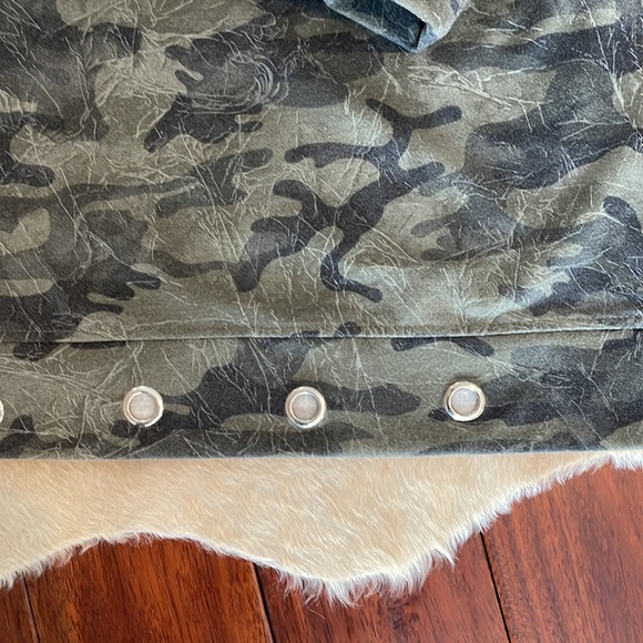 💗💗💗Miss Classic Decorative Top💗💗💗 - Picture 5 of 10